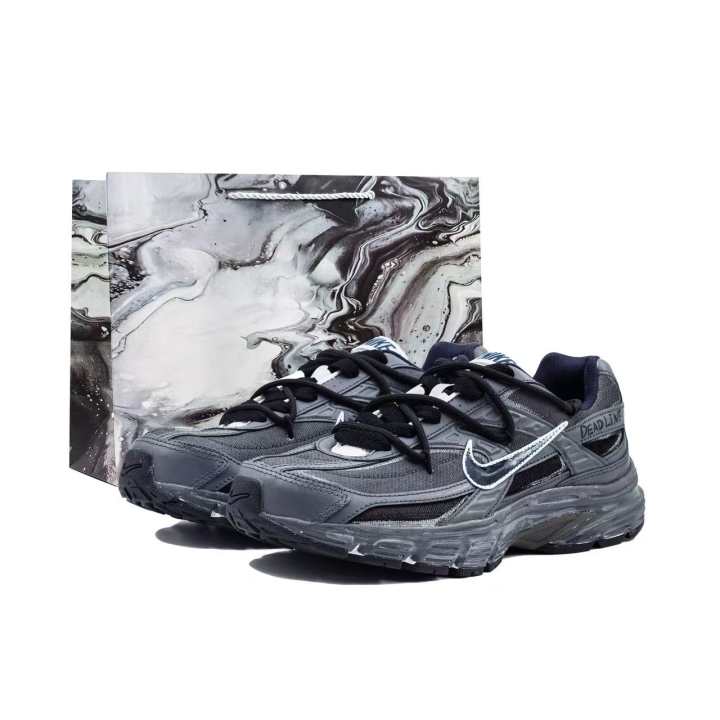Nike Nike Initiator Cushioning, Wear Resistant Low top Running Shoes Men's Black Gray