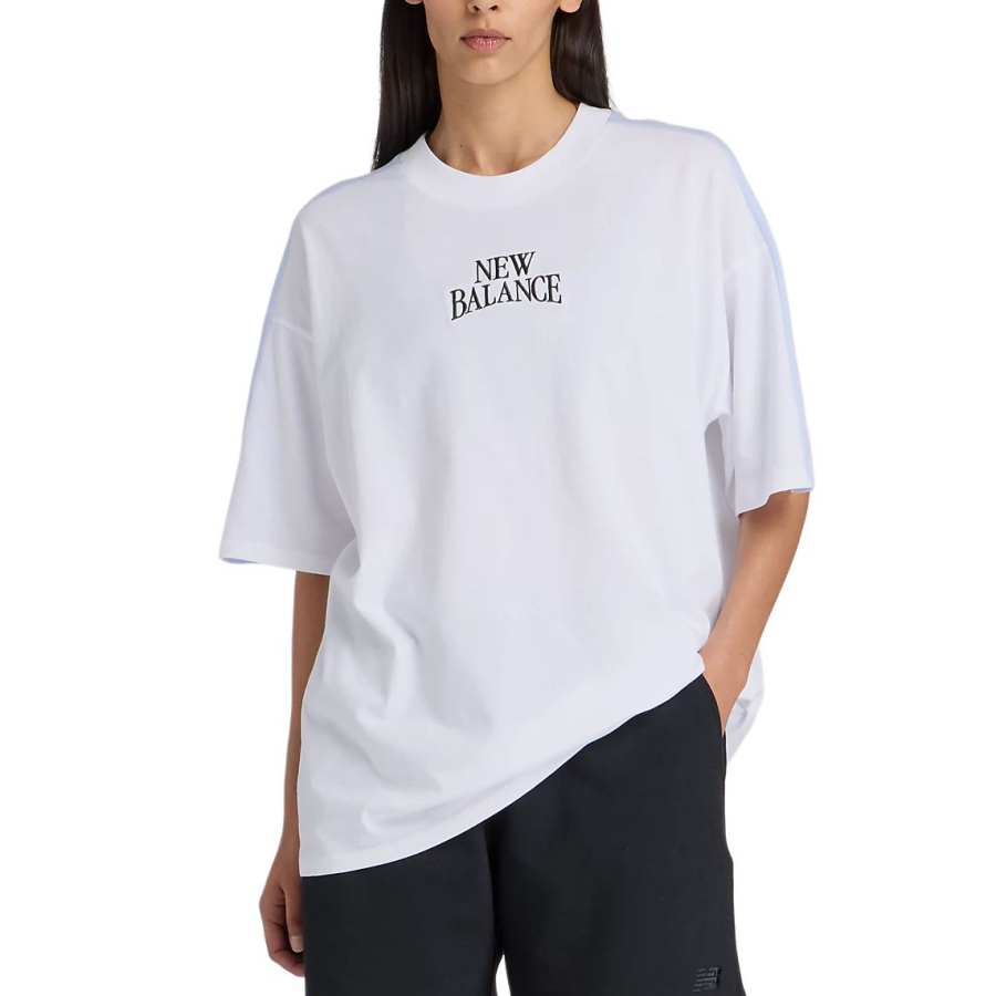 New Balance New Balance T Shirts Women's White Crew Neck Moderate Straight Fit