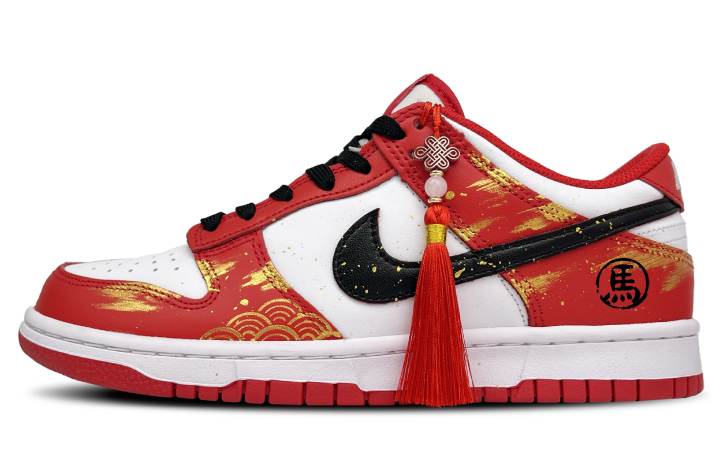 Nike Nike Dunk Low top Skateboard Shoes Women's Red