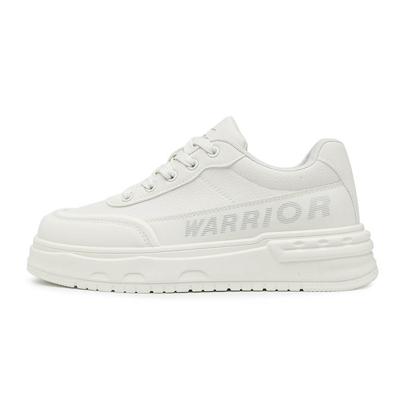 WARRIOR Warrior Low top Skateboard Shoes Men's Beige