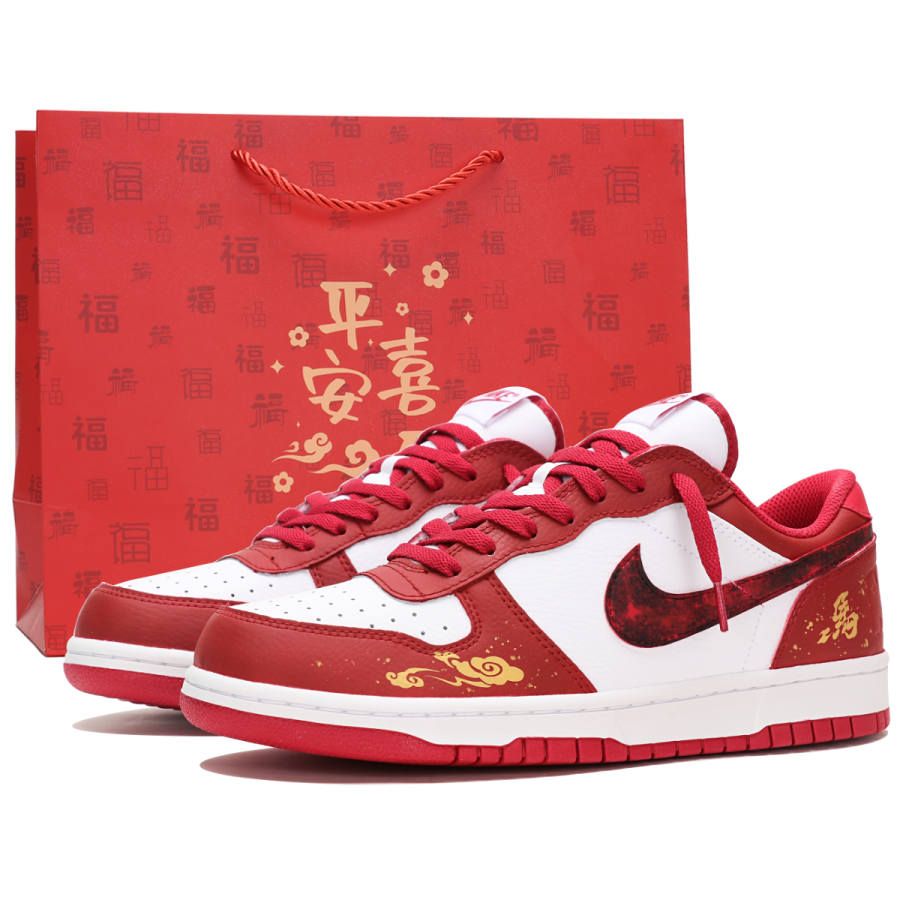 Nike Nike Big Abrasion Resistant Low top Skateboard Shoes Men's Red White