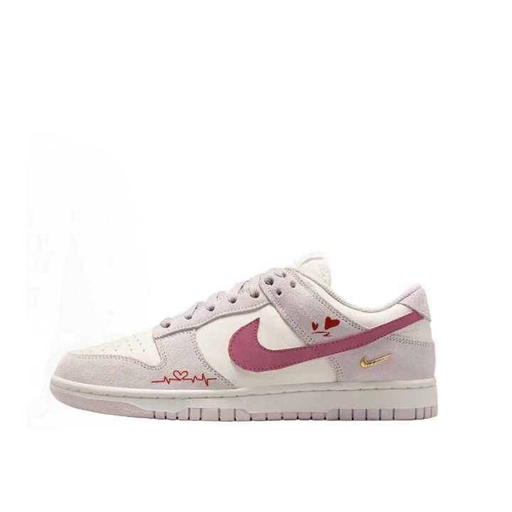 Nike Nike Dunk Cushioning Slip Resistant Low top Skateboard Shoes Women's Pink