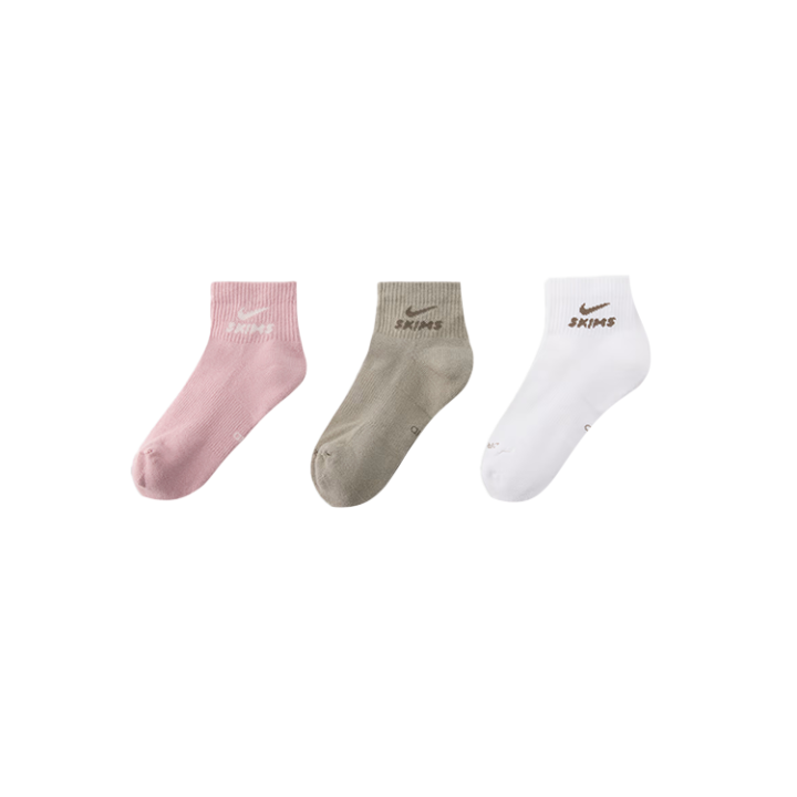 Nike NikeSKIMS Women's Dri-FIT Quarter Socks (3 Pairs)