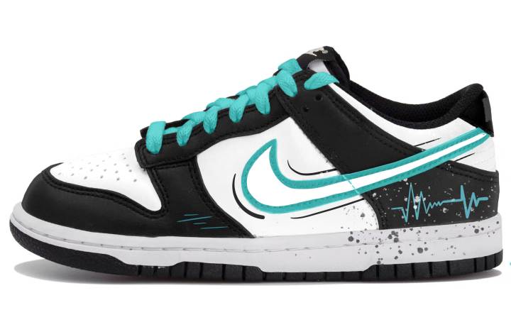 Nike Nike Dunk Low top Skateboard Shoes Black White Teenagers
