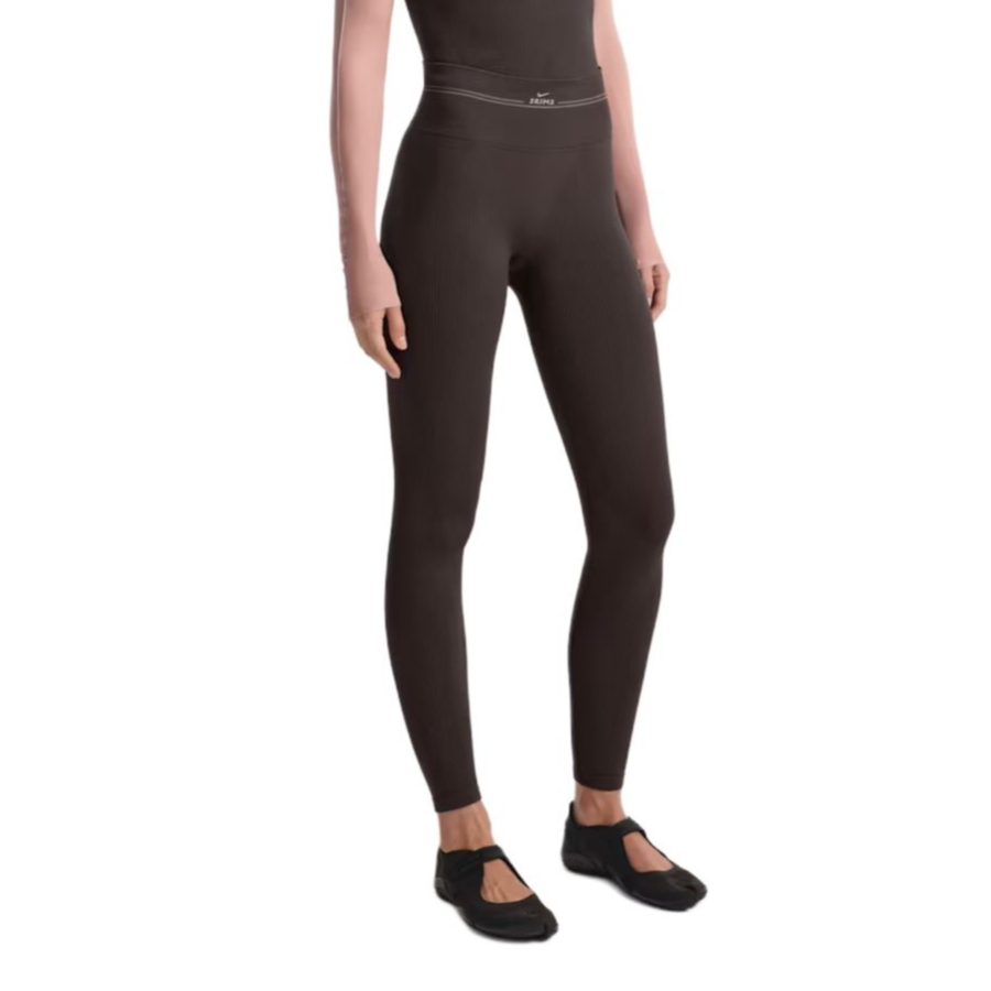 Nike NikeSKIMS Ribbed Seamless Women's High-Waisted 26" Leggings