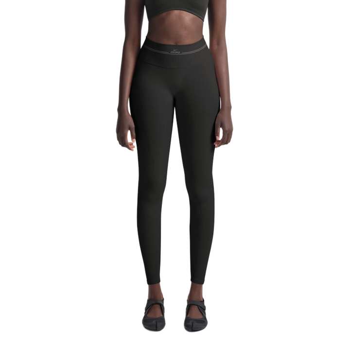 Nike NikeSKIMS Ribbed Seamless Women's High-Waisted 26" Leggings