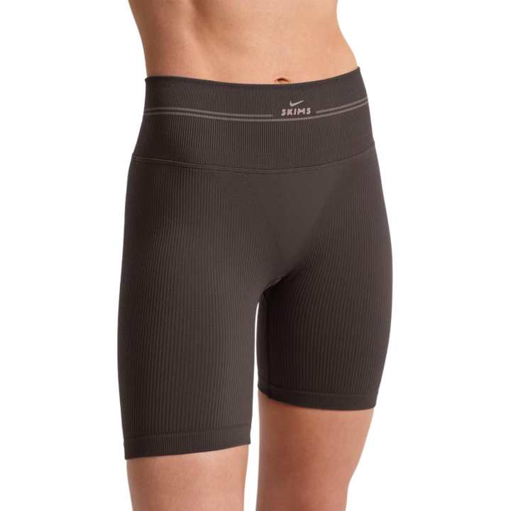 Nike NikeSKIMS Ribbed Seamless Women's 5" Shorts