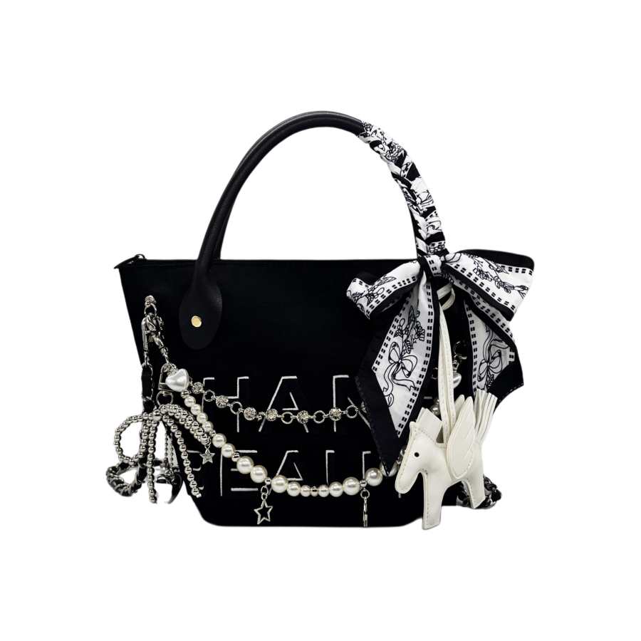CHANEL Makeup & Toiletry Bags Women's