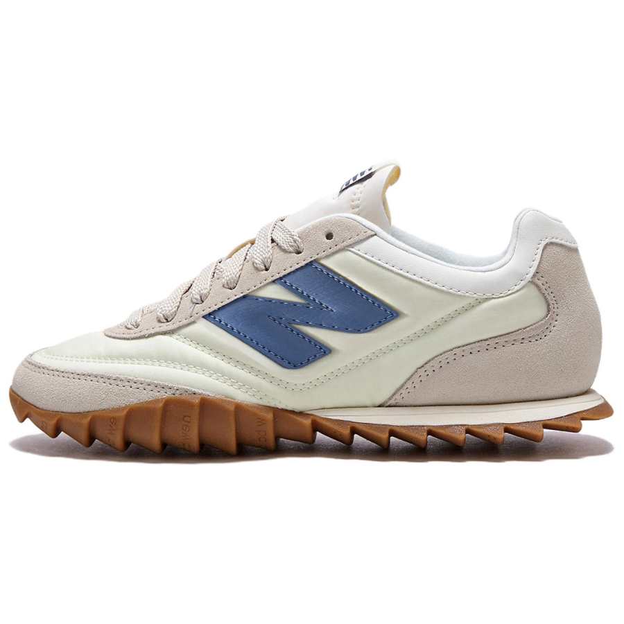 New Balance New Balance RC30 Casual Shoes Unisex Beige