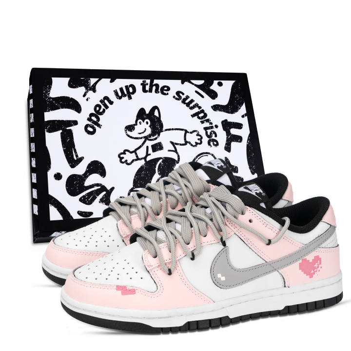 Nike Nike Dunk Pixel Love Leather Slip Resistant Abrasion Resistant Slip Resistant Abrasion Resistant Low top