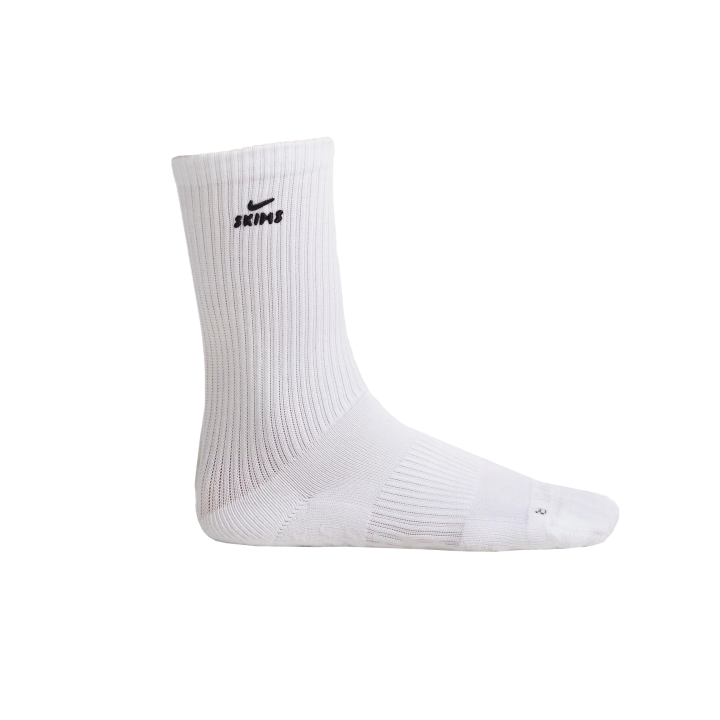 Nike NikeSKIMS Women's Dri-FIT Pilates Grip Crew Socks (1 Pair)