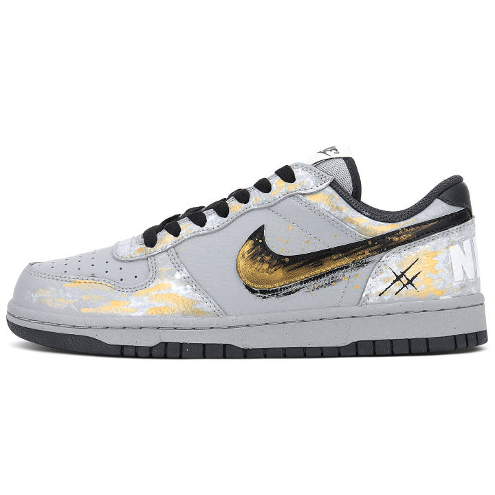 Nike Nike Big Low top Skateboard Shoes Men's Black Gold