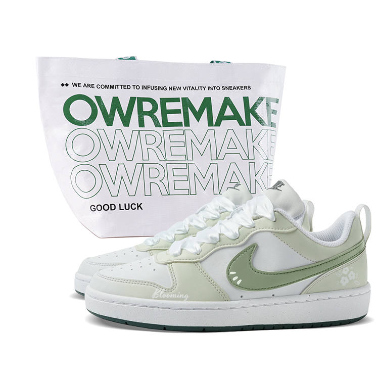 Nike Nike Court Borough Synthetic Leather Low top Kids' Skateboarding Shoes Green White Teenagers