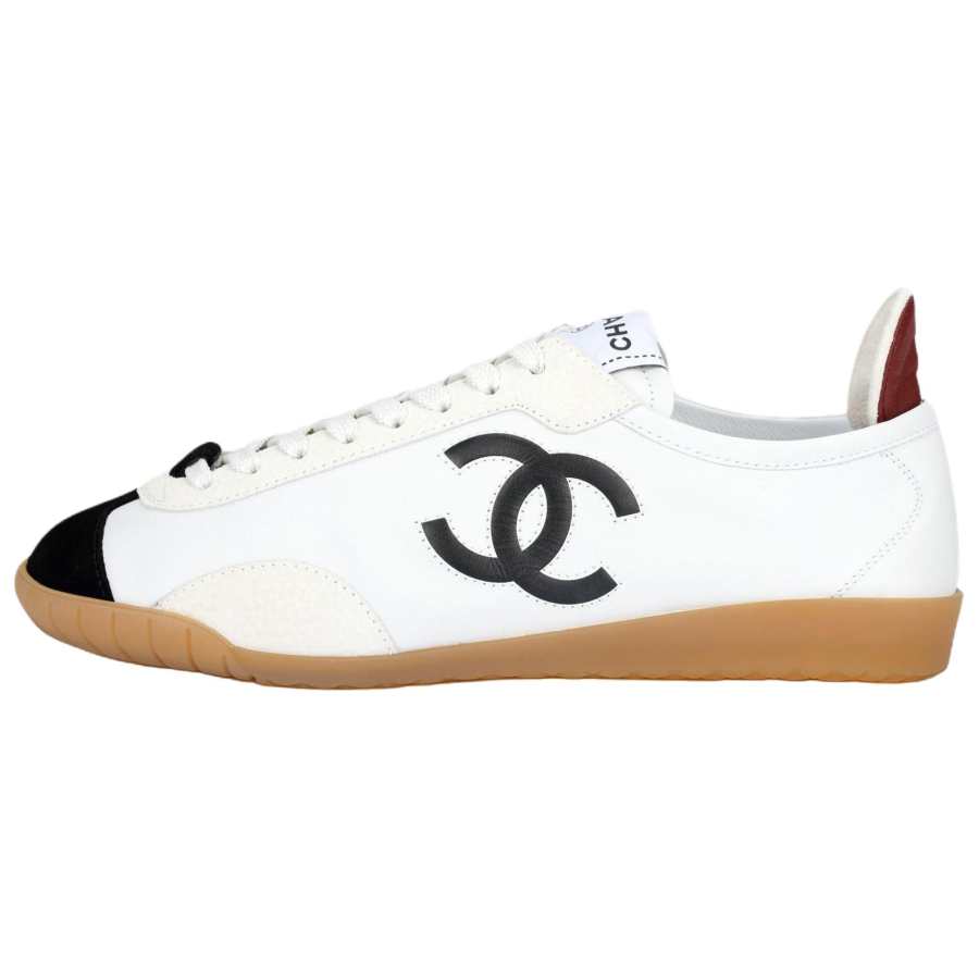CHANEL 26P Low top Casual Shoes 1cm Women's White And Black