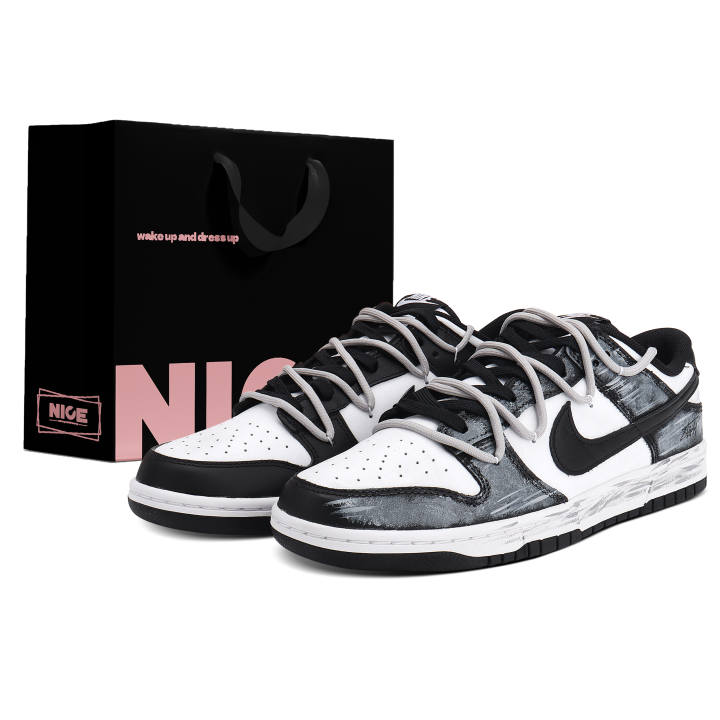 Nike Nike Dunk Low top Skateboard Shoes Men's