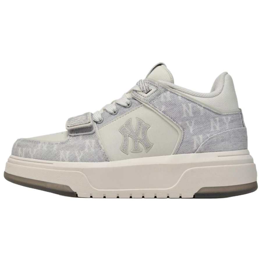 MLB New York Yankees Synthetic Leather Cushioning Abrasion Resistant Slip Resistant Mid top Skateboard Shoes Unisex