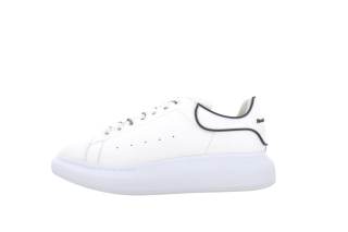 Alexander McQueen Oversized Sneaker Leather Smooth Calfskin Low top Stylish Skateboarding Shoes Men's White & Black