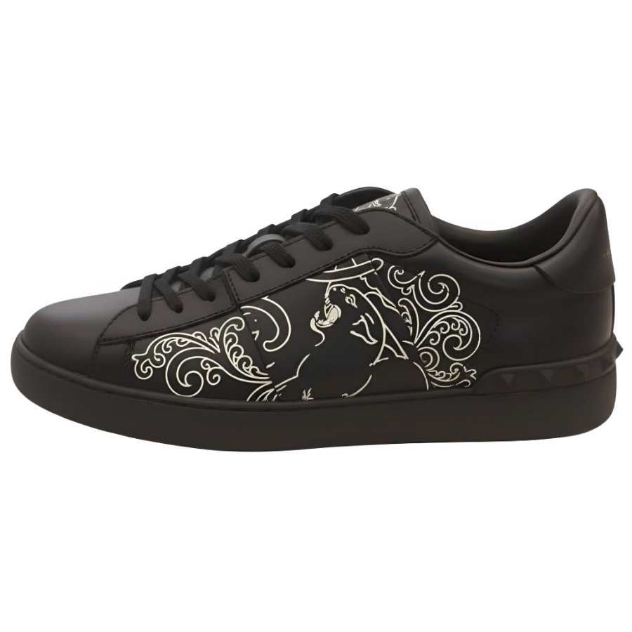 Valentino Cow Leather Low top Skateboard Shoes Men's Black