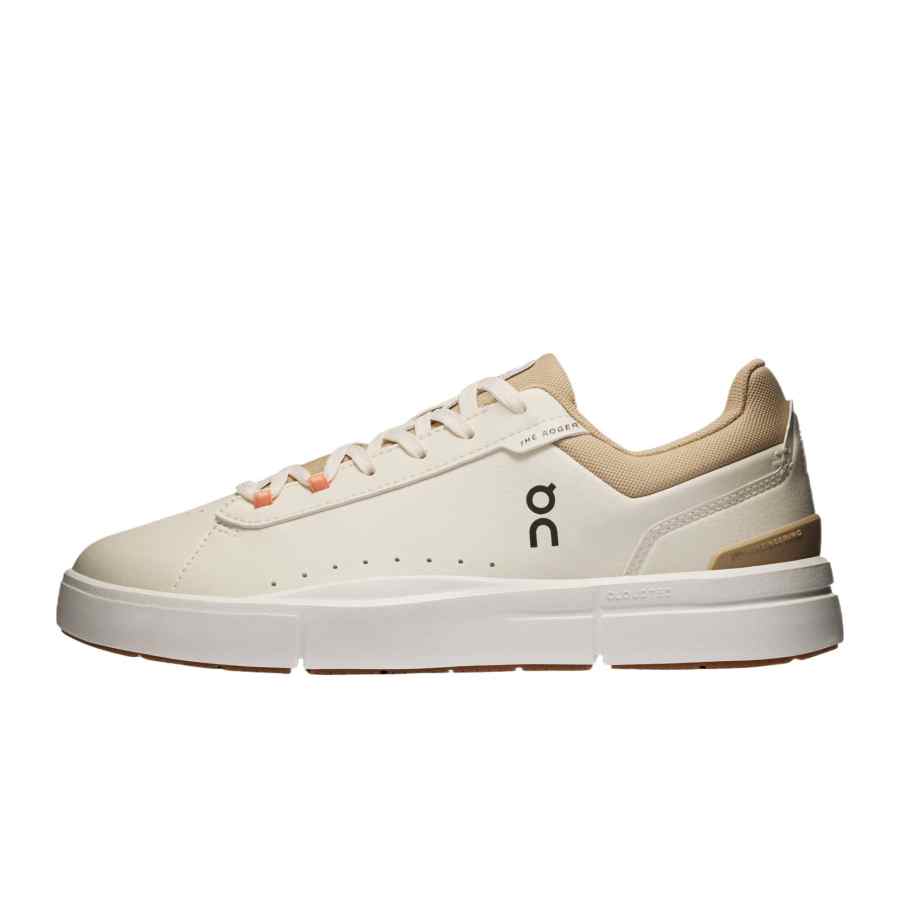On The Roger Advantage Low top Skateboard Shoes Women's