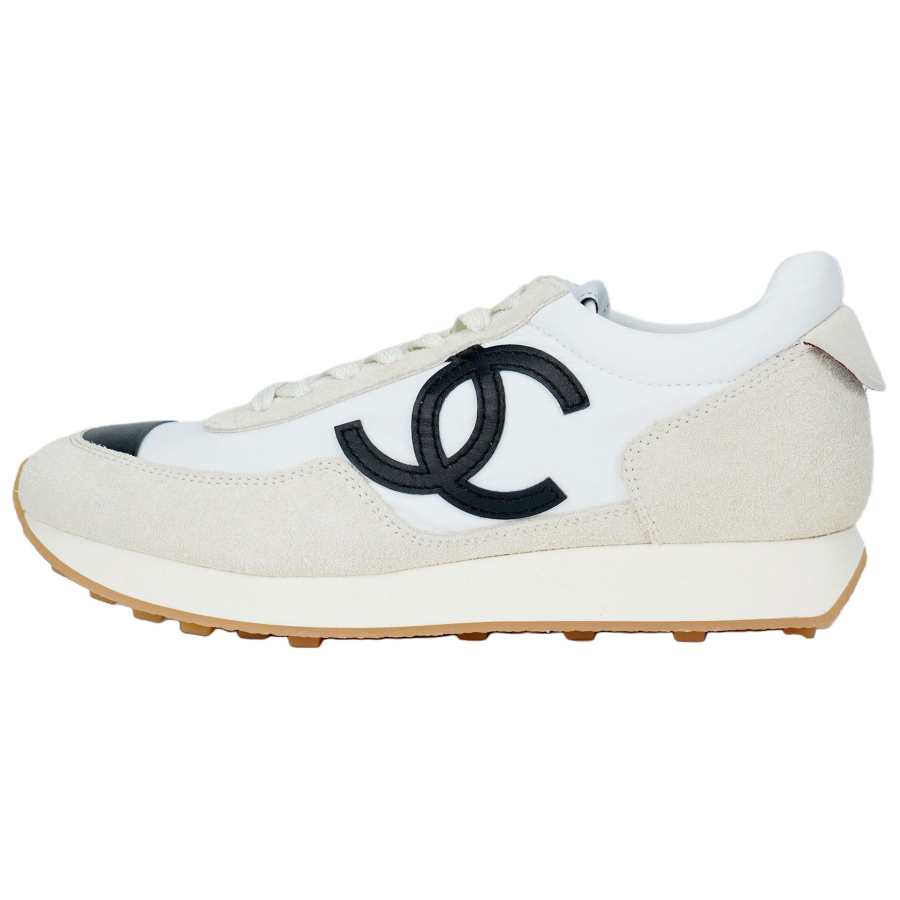 CHANEL 26P Low top Casual Shoes Women's White And Black