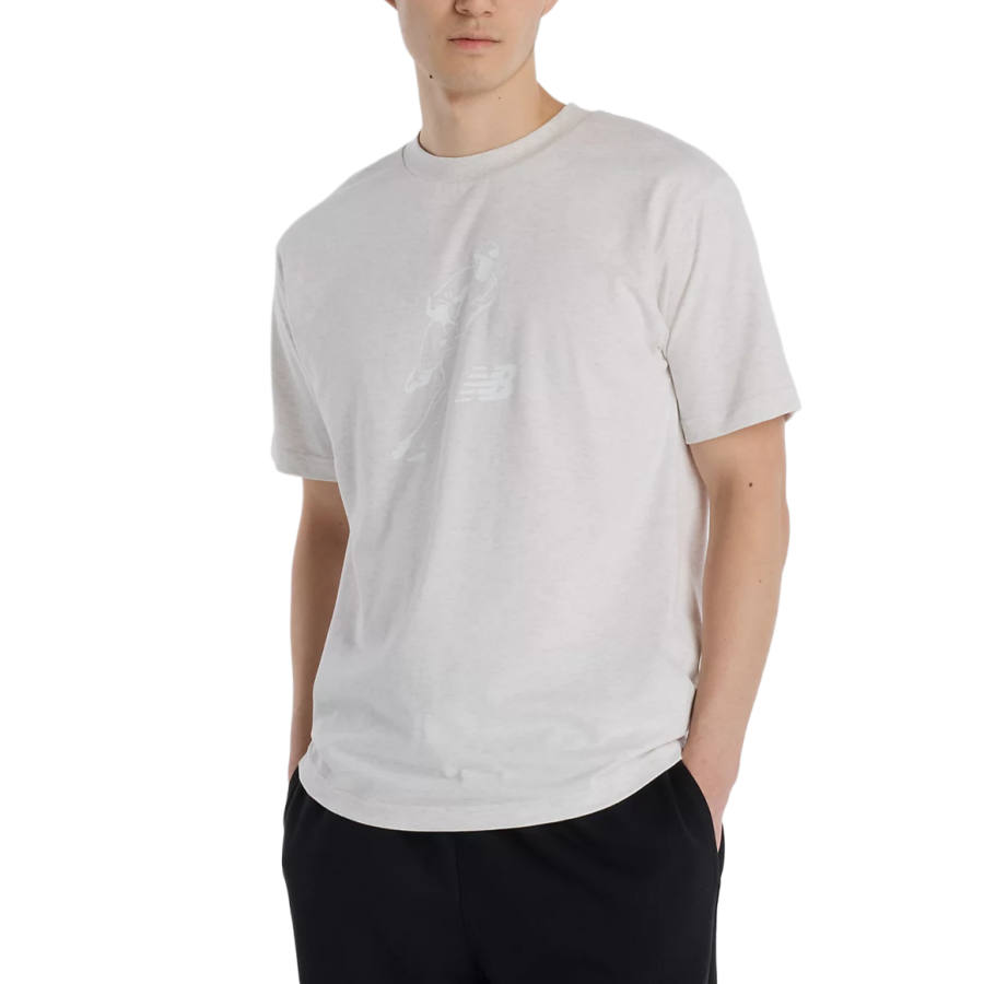 New Balance New Balance T Shirts Men's Oats Heather Crew Neck Moderate Straight Fit