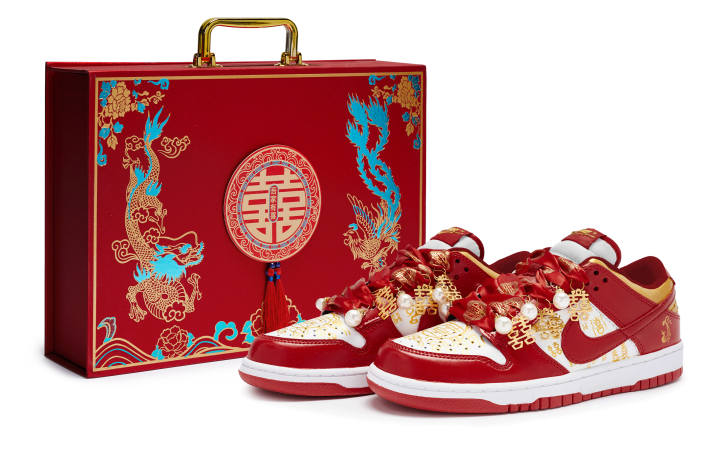Nike Nike Dunk 811 Manufacturing, Bai Xi Tu, Gift Box Low top Skateboard Shoes Women's Red Gold