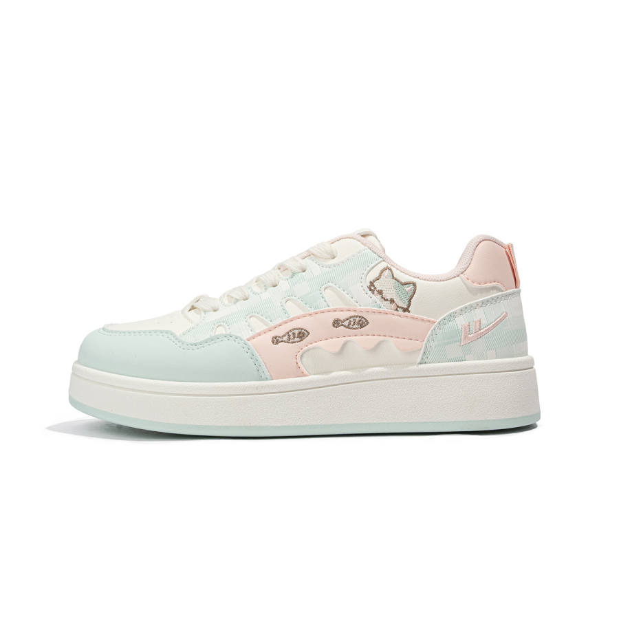 Warrior Synthetic Leather Height Increasing Low top Skateboard Shoes Women's