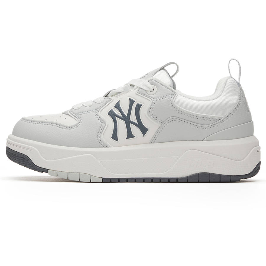 MLB New York Yankees Synthetic Leather Slip Resistant, Abrasion Resistant, Height Increasing Low top Skateboard Shoes