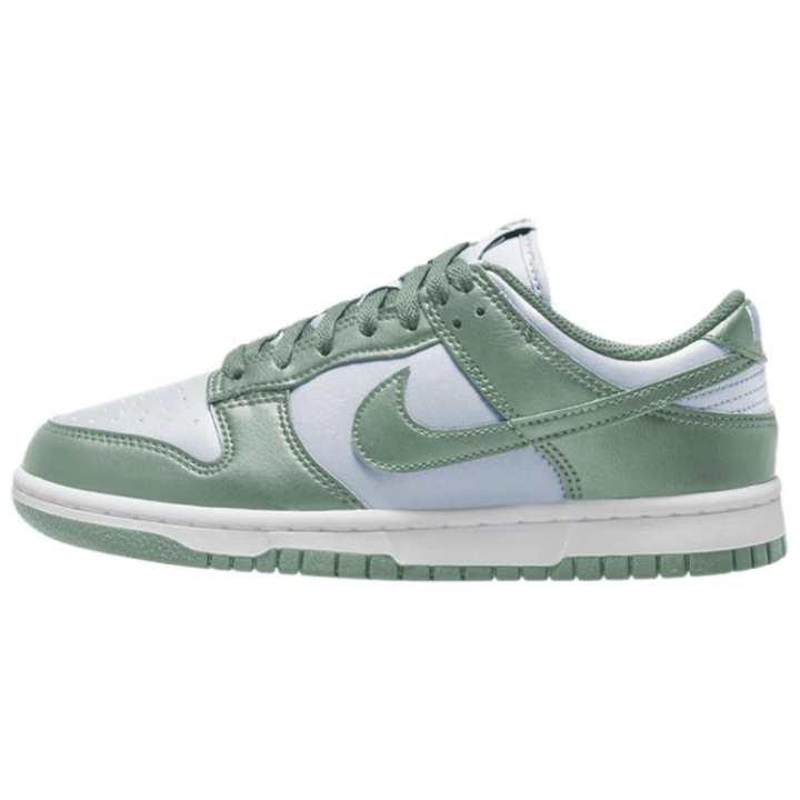 Nike Nike Dunk Low top Skateboard Shoes Women's White Green