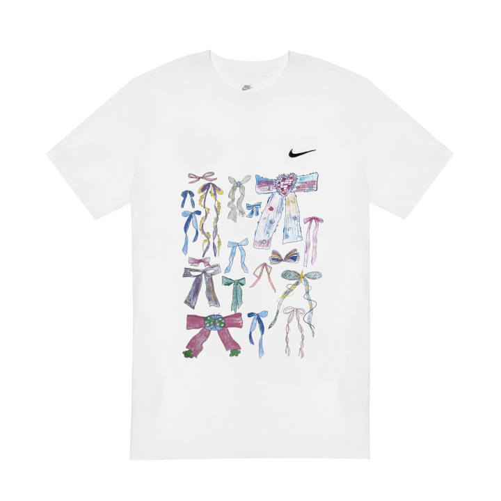 Nike Nike Sportswear T Shirts Unisex White Crew Neck Moderate Straight Fit