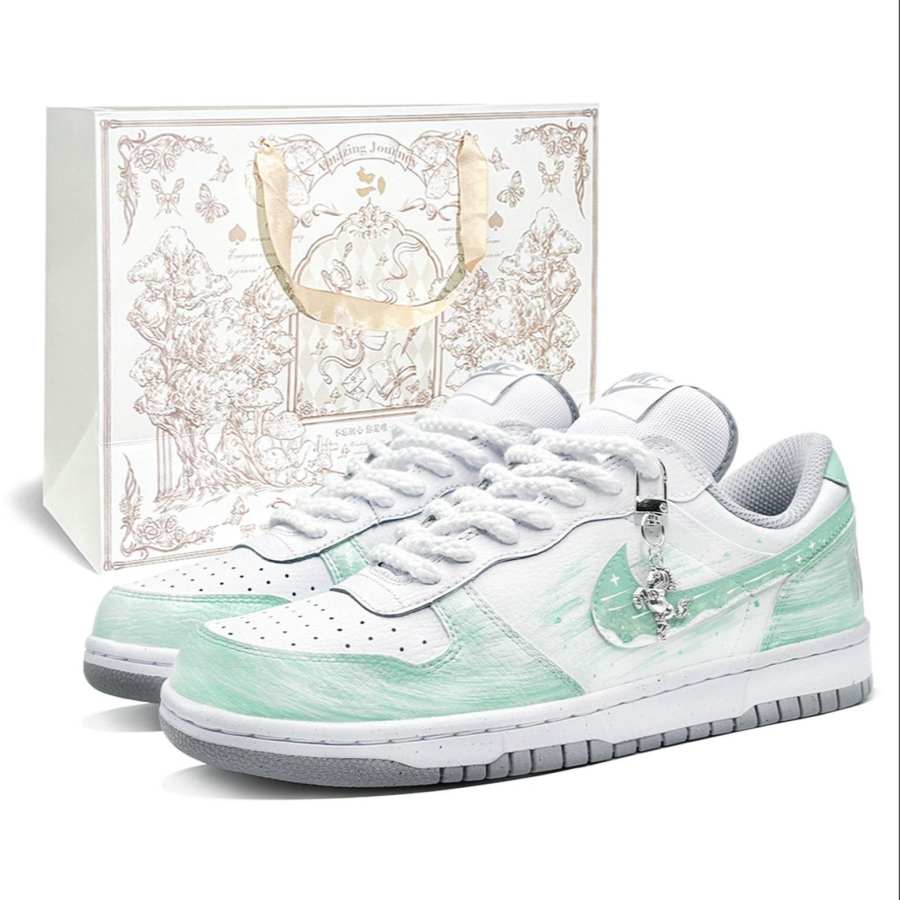 Nike Nike Big Low Lux Shopping Bag, Hoshino CNY Horse Year Collection, New Year's Day Culture V