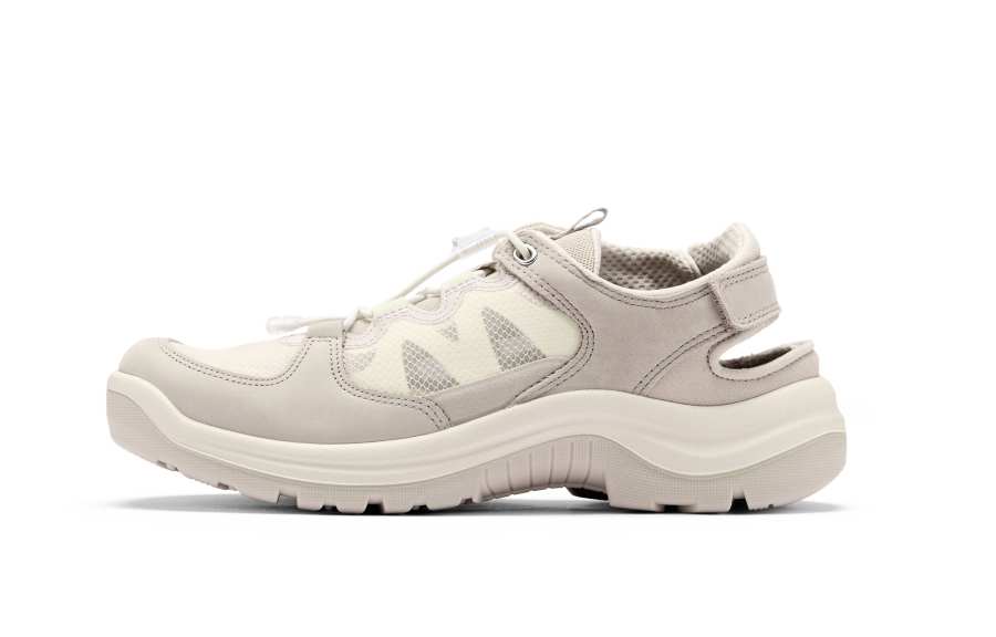 Ecco Mountaineering & Hiking Shoes Women's Low Top Warm Beige Brown