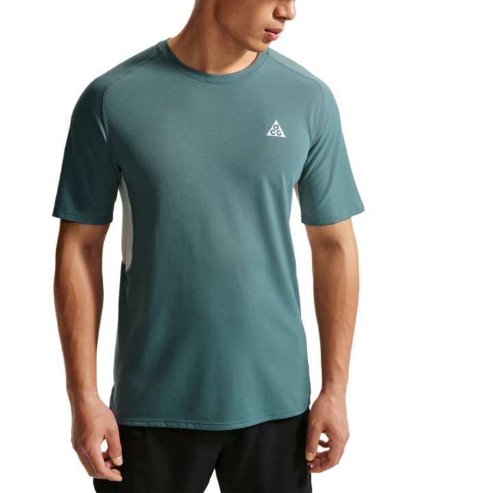 Nike Nike Nike Nike "Solar Chase" Men's Dri-FIT Adv Trail Running Top
