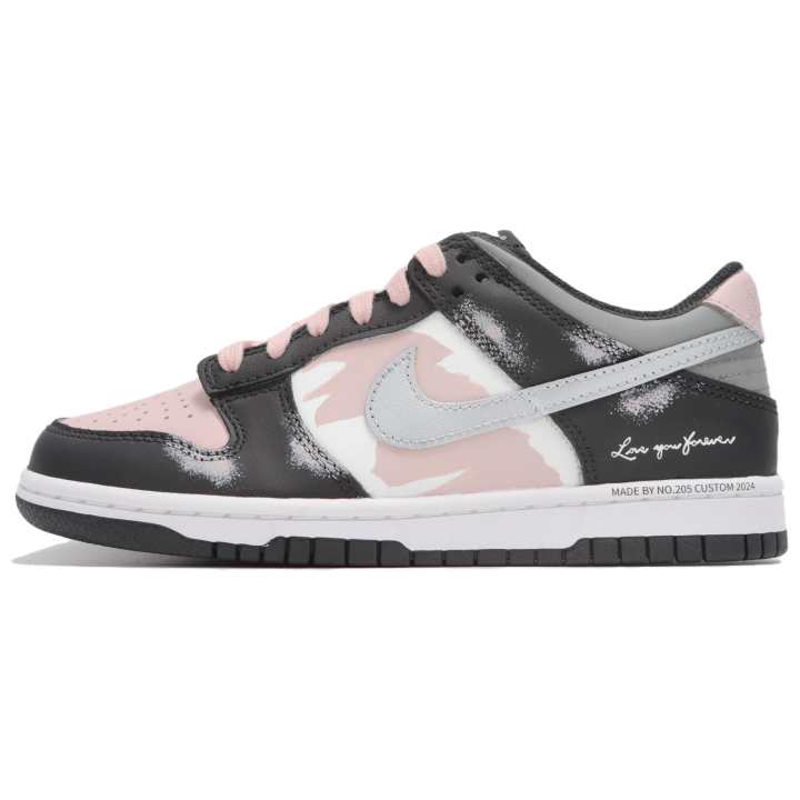 Nike Nike Dunk Lightweight Slip Resistant Low top Skateboard Shoes Women's Black Pink