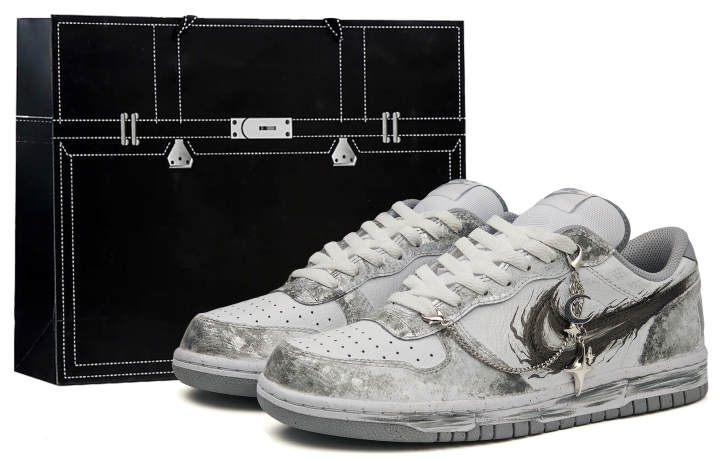Nike Nike Big Falling Into Galaxy, Xingji Exploration Abrasion Resistant Slip Resistant Low top Skateboard Shoes Men's