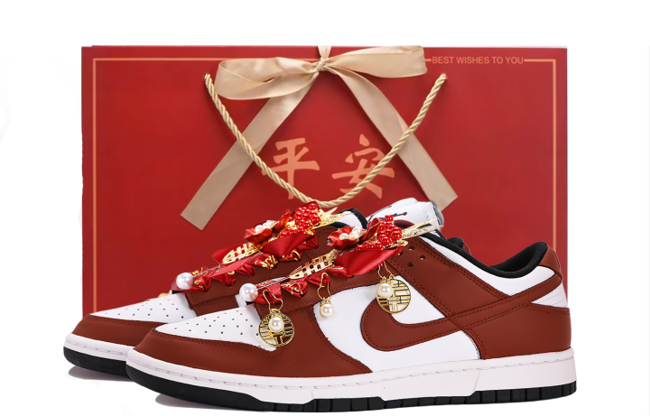 Nike Nike Dunk Coverage Abrasion Resistant Slip Resistant Low top Skateboard Shoes Unisex White Red