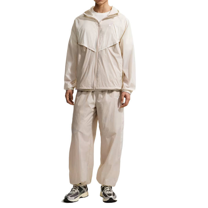 Nike Nike Jackets Men's Light Earth Brown/Milk White II/White Hooded Non Detachable Moderate Other