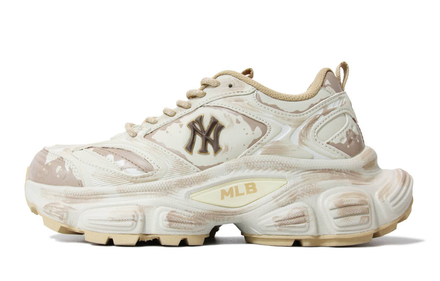 MLB New York Yankees Walking Planet, Sand Dune Trace Height Increasing Breathable Low top Chunky Sneakers Unisex
