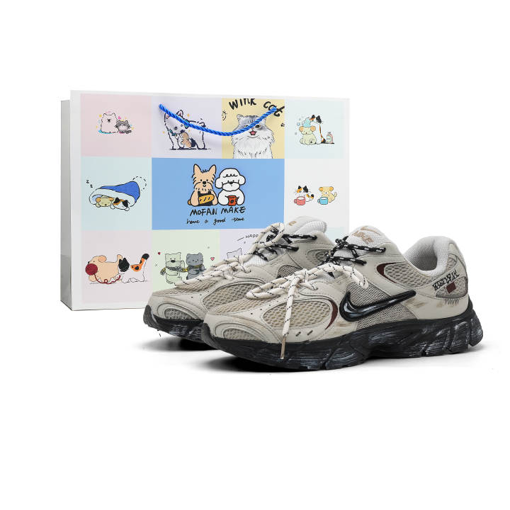 Nike Nike V5 RNR Abrasion Resistant, Breathable, Slip Resistant Low top Running Shoes Men's Gray