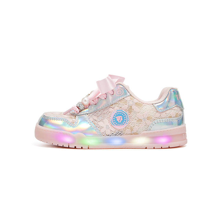 TARANIS Girls Controllable Switches Flash Shoes Slip Resistant Abrasion Resistant Low top Kids' Skateboarding Shoes
