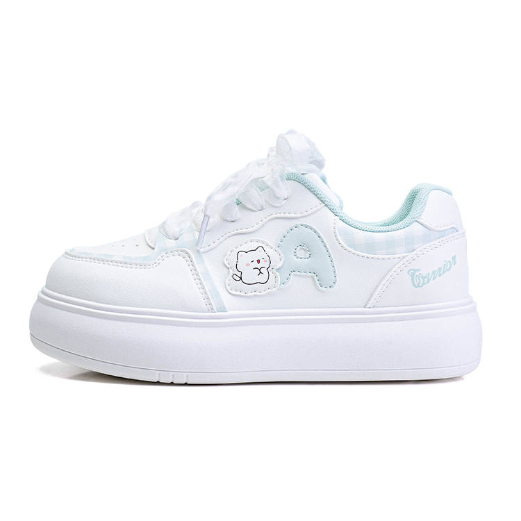 WARRIOR Coverage Height Increasing Abrasion Resistant Lightweight Breathable Low top Skateboard Shoes Women's