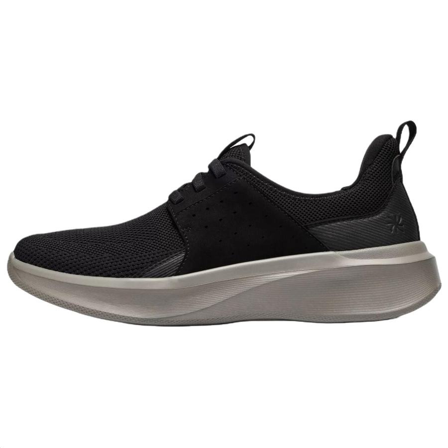 Clarks Solevana Easy Low top Casual Shoes Men's Black