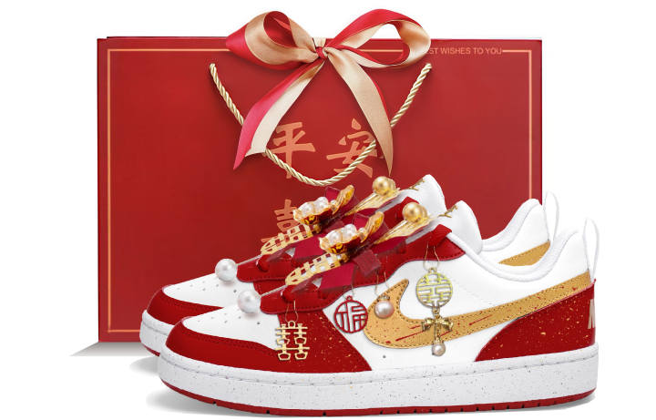 Nike Nike Court Low top Skateboard Shoes Women's White Red