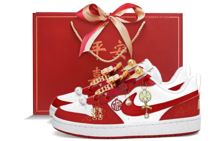 Nike Nike Court Low top Skateboard Shoes Women's White Red