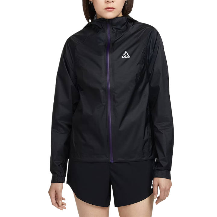 Nike Nike Jackets Women's Black/Mountain Peak White Hooded Moderate Hard Shell