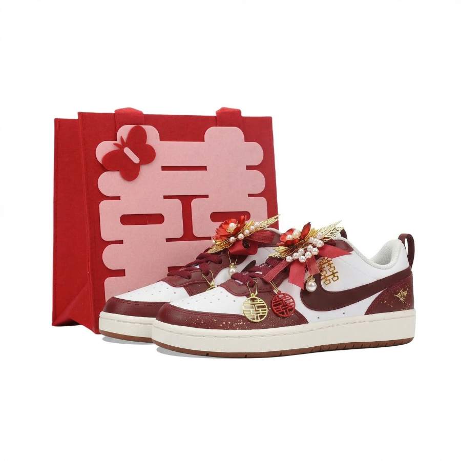 Nike Nike Court Borough 2 Phoenix Love Abrasion Resistant Slip Resistant Low top Skateboard Shoes Unisex White Red Coffee