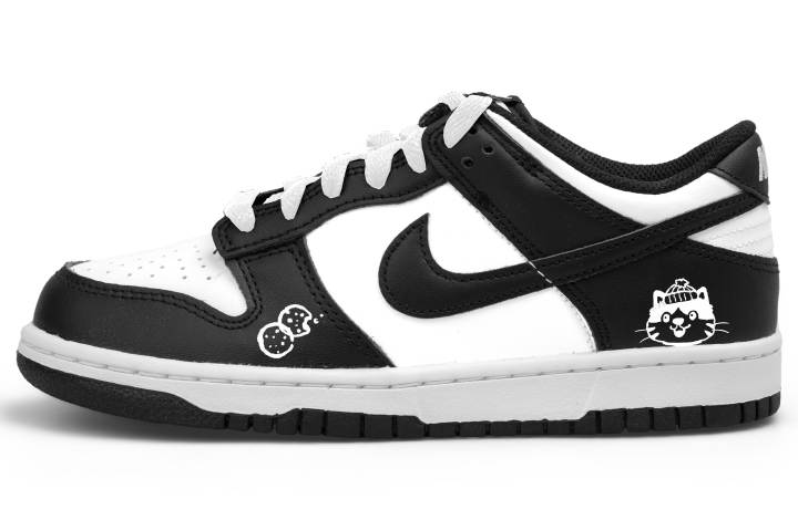 Nike Nike Dunk Low top Skateboard Shoes Black White Teenagers