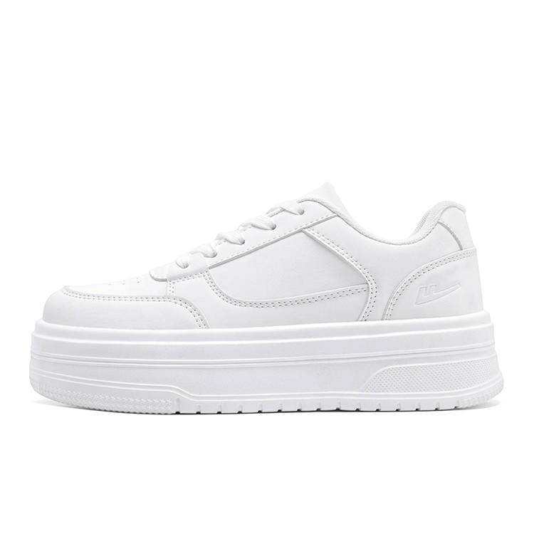 Warrior White Sneakers Low top Skateboard Shoes Women's White