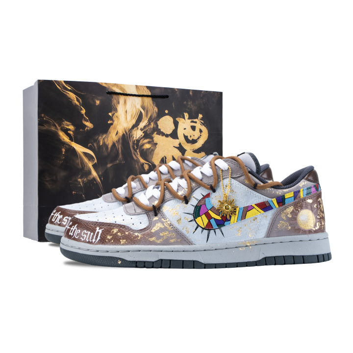 Nike Nike Big Children Of The Sun Low top Skateboard Shoes Men's Gold Brown