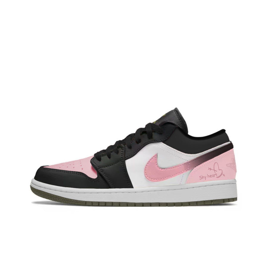 Jordan Jordan Air Jordan 1 Wadding Language Low top Children's Basketball Shoes Black White Pink Teenagers
